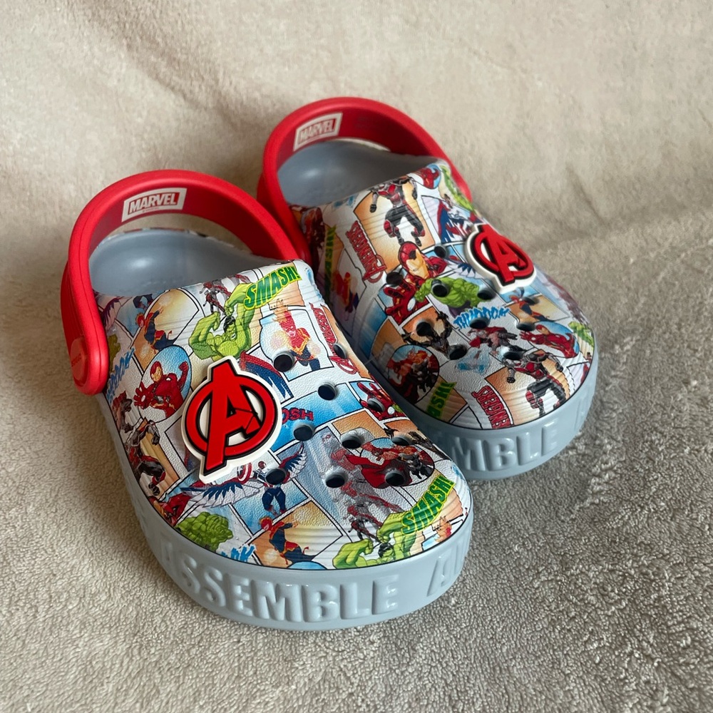 CROCS Avengers Kids Slippers - Red and Gray